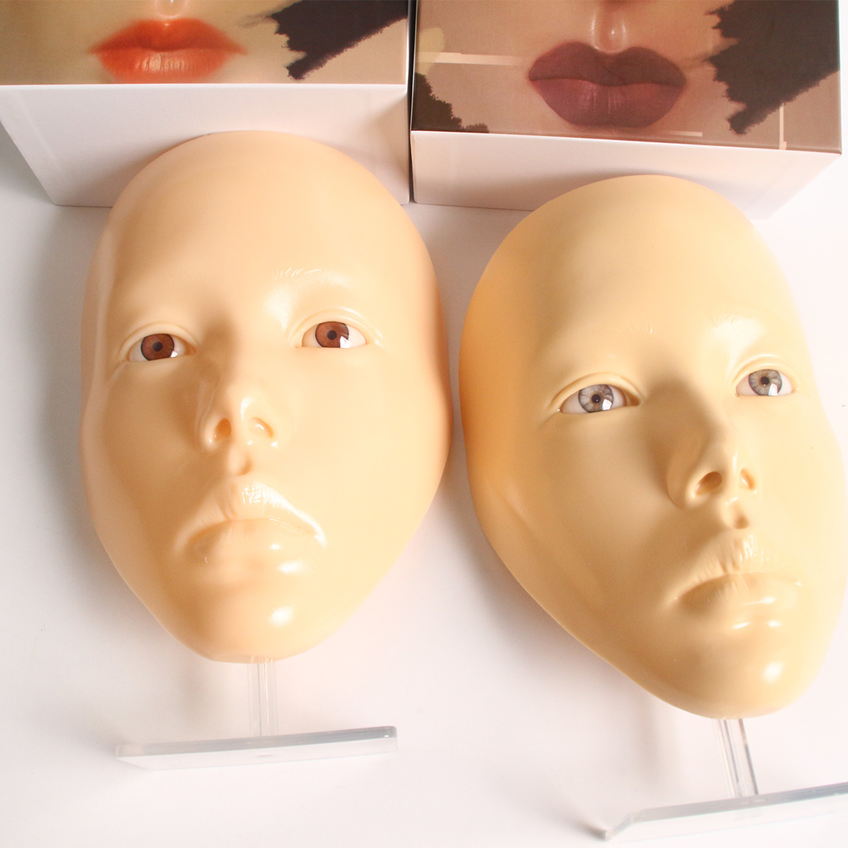 Planche de maquillage réutilis - Beauty Makeup Academy avis et prix